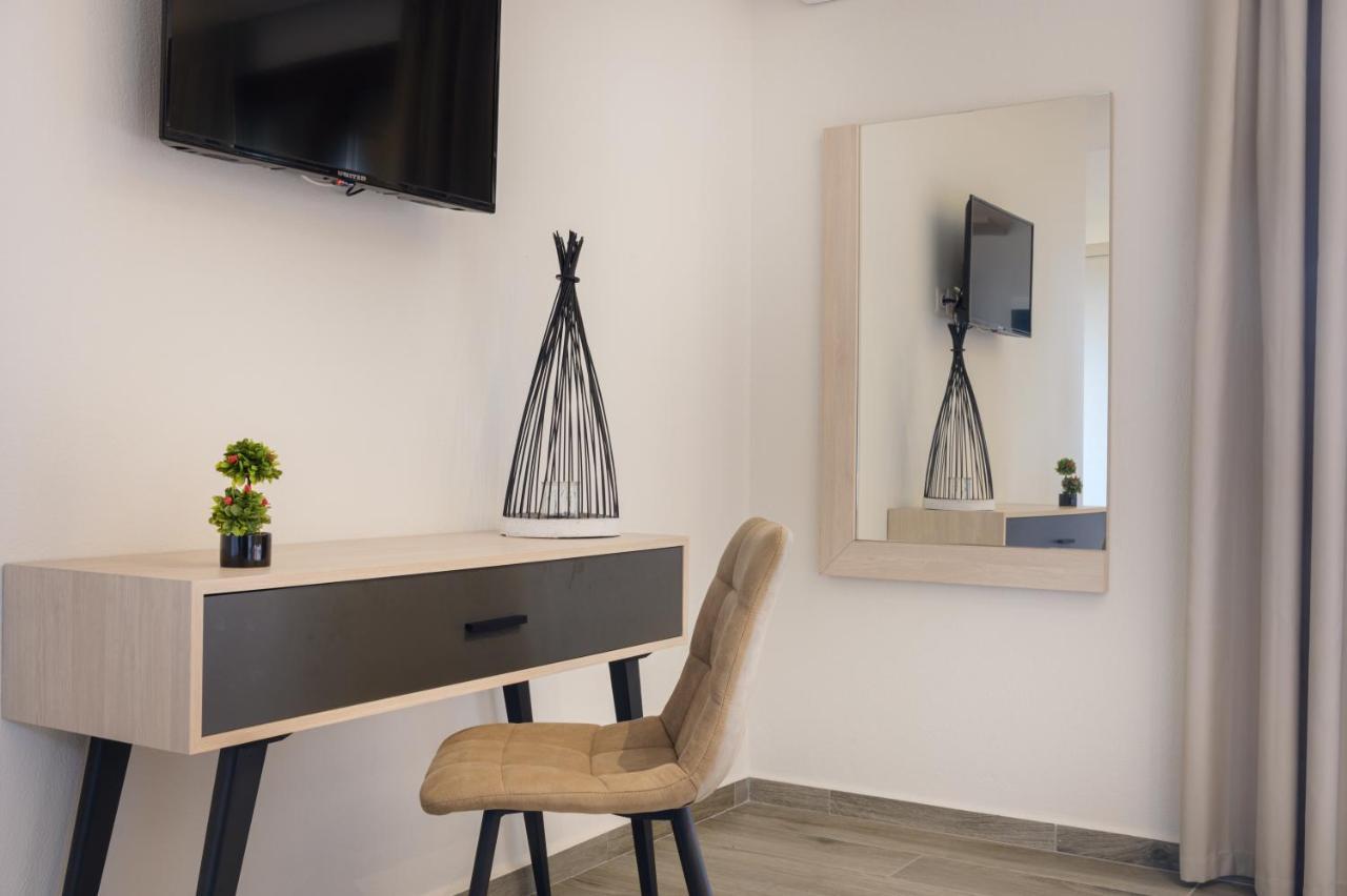 M&B Boutique Apartments Неа-Рода Экстерьер фото