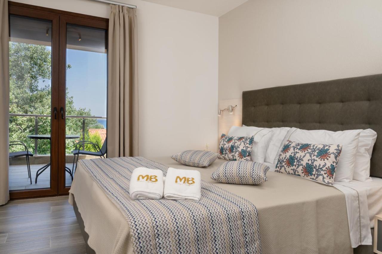 M&B Boutique Apartments Неа-Рода Экстерьер фото
