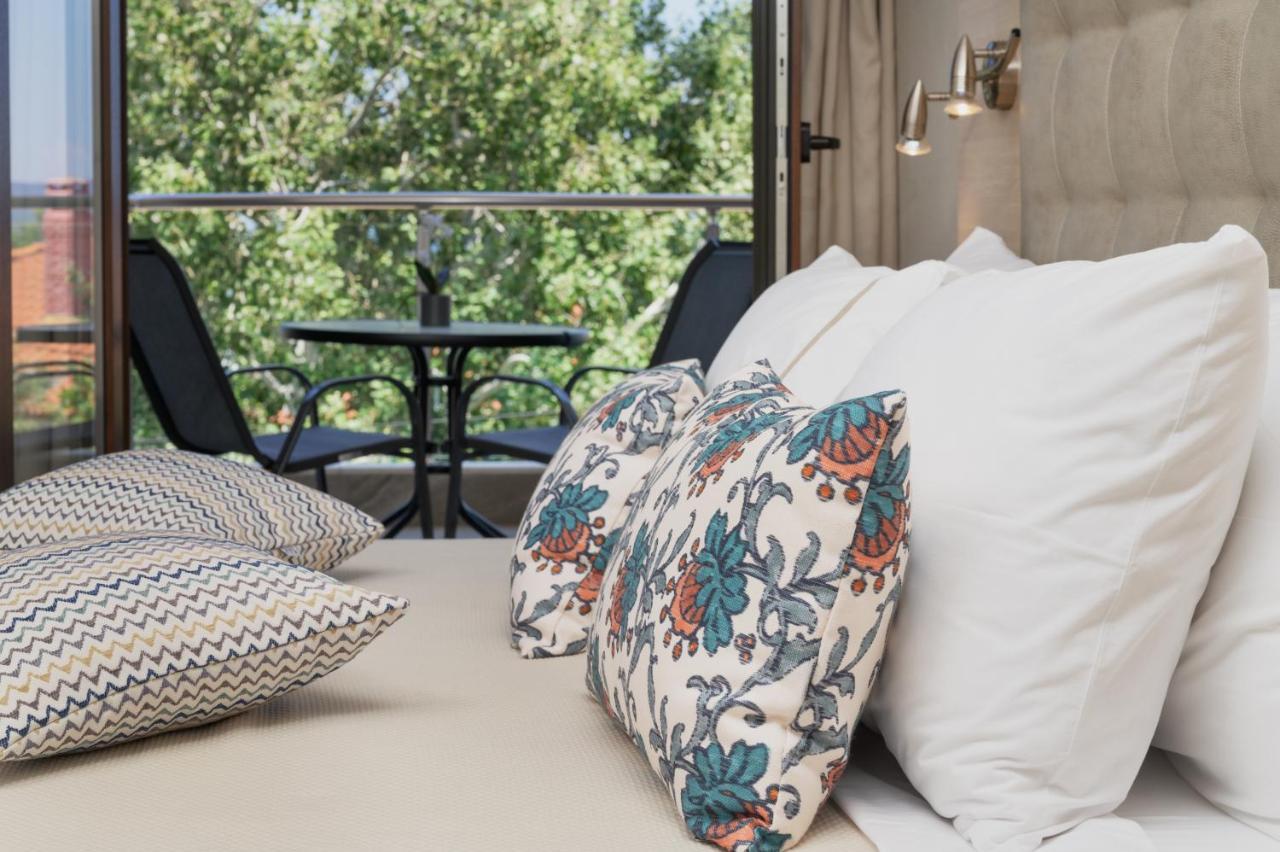M&B Boutique Apartments Неа-Рода Экстерьер фото