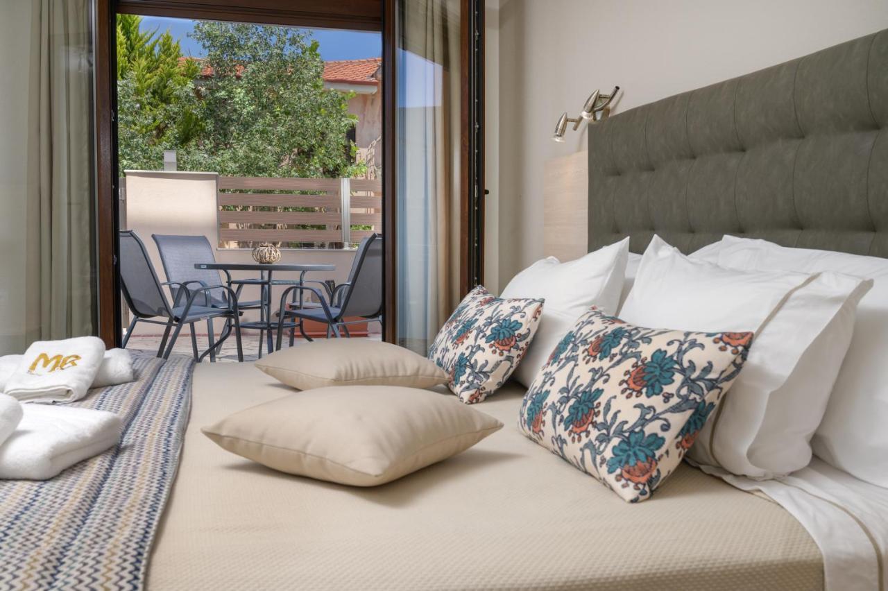 M&B Boutique Apartments Неа-Рода Экстерьер фото