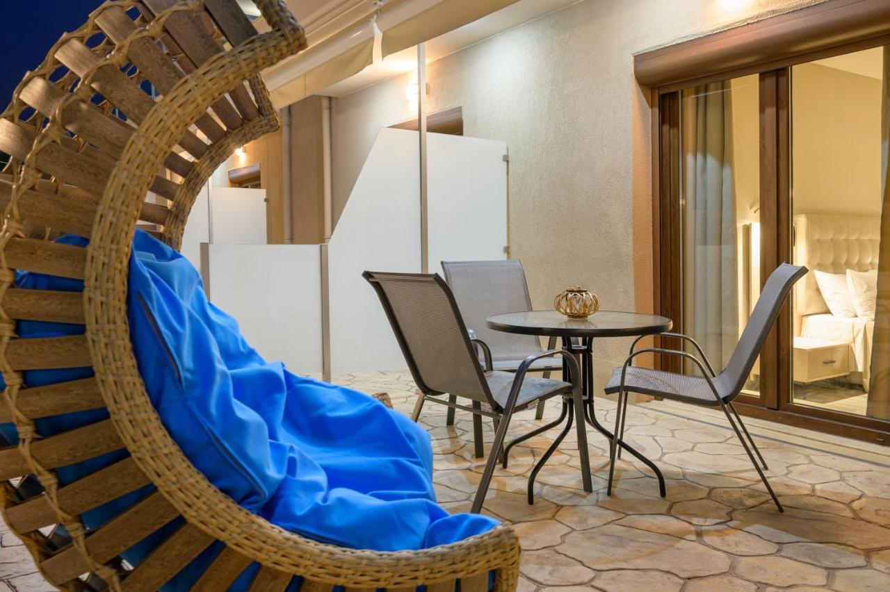 M&B Boutique Apartments Неа-Рода Экстерьер фото