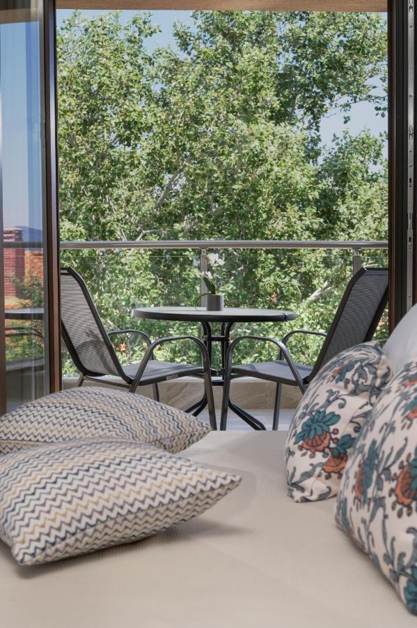 M&B Boutique Apartments Неа-Рода Экстерьер фото
