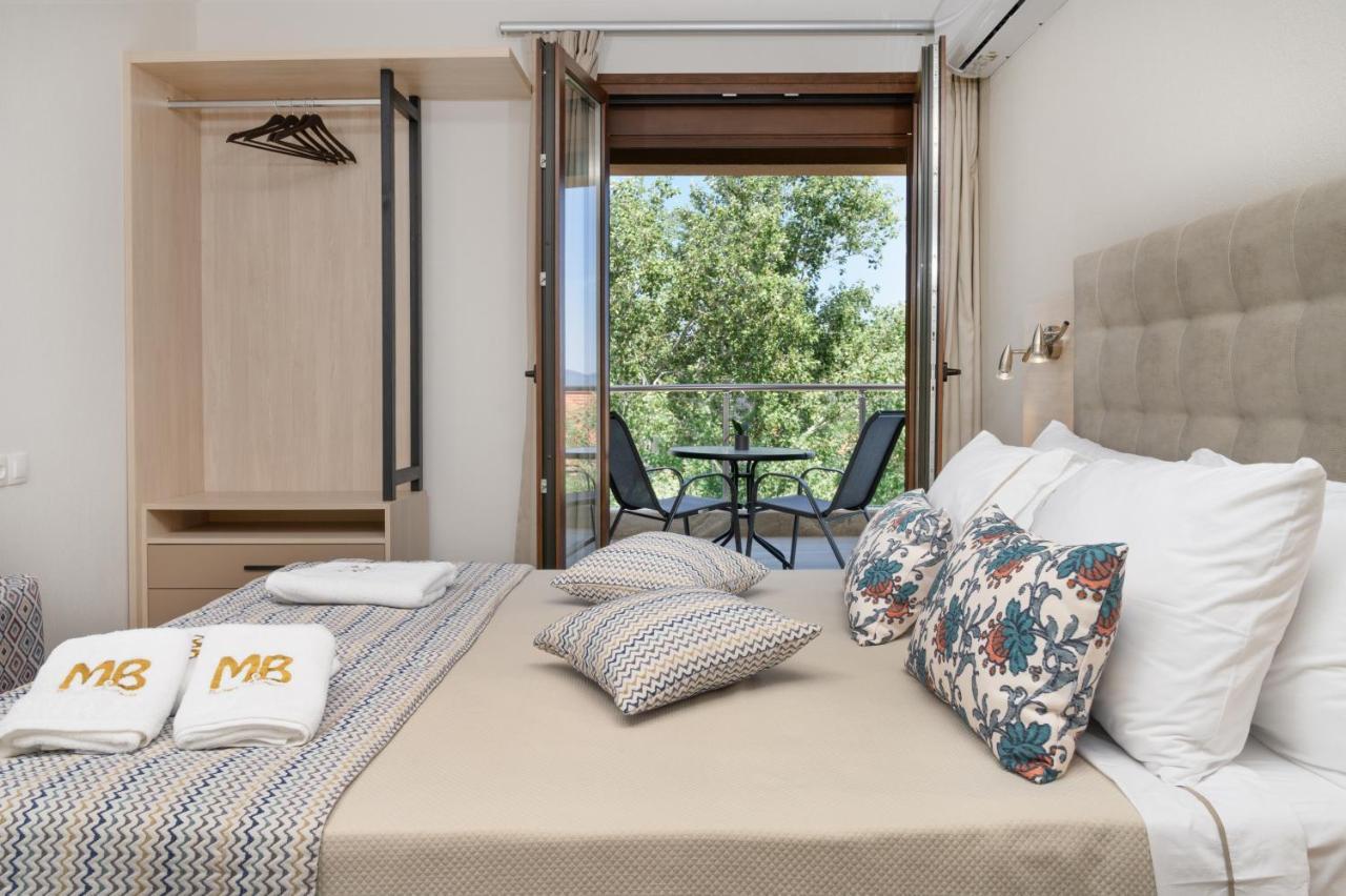 M&B Boutique Apartments Неа-Рода Экстерьер фото